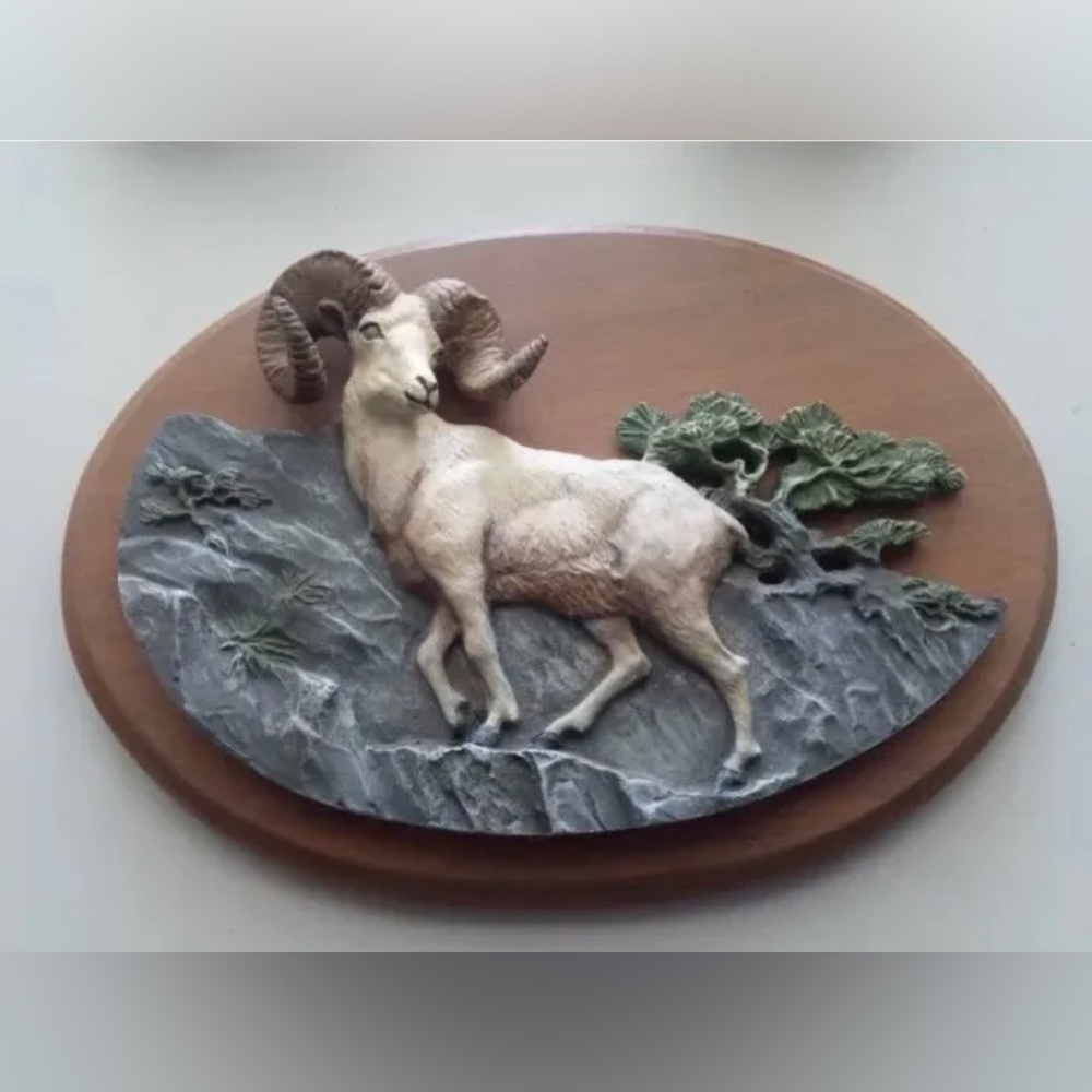 NEW Mtn  Ram Hanging Plaque 1988 American Wildlife 3D Collection-New in Box